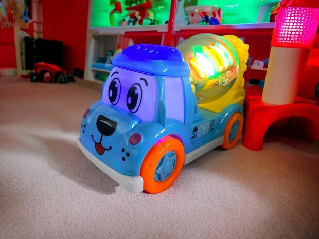 DogTruck Bump&amp;Go - betonmixer vrachtwagen hondje - beweegt, geluid en muziek