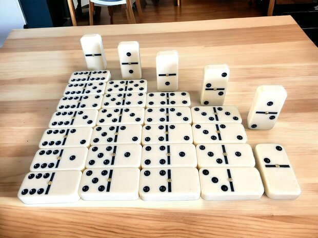 Domino Doppel 6 gro&szlig; mit Stift.