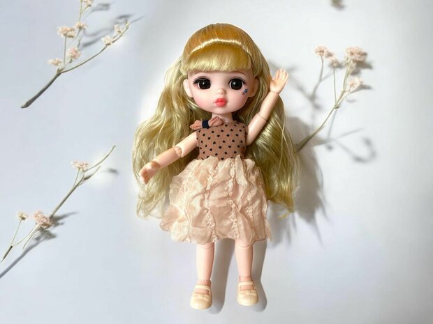 Toy doll with nice outfit and unique style - JELENA Fashion style 24cm brown hair