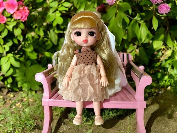 Toy doll with nice outfit and unique style - JELENA Fashion style 24cm brown hair