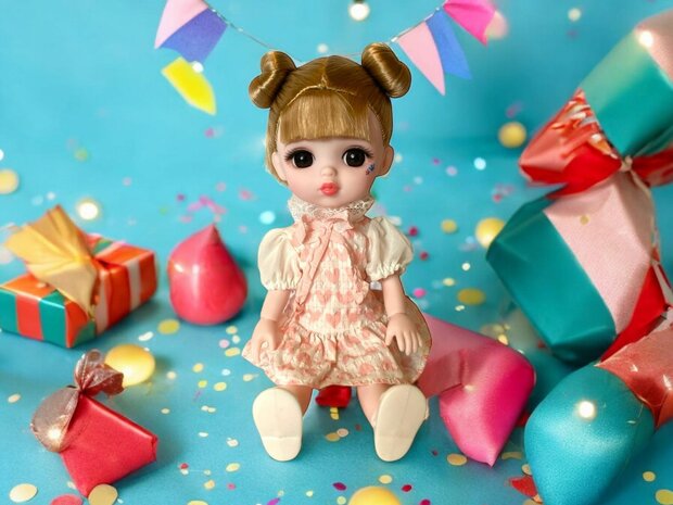 Toy doll with nice outfit and unique style - JELENA Fashion style 24cm brown hair