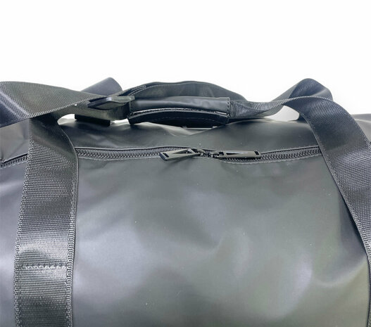 Sports - Travel - Gym - Bag Black - Water Resistant - 50 x 25 x 25 cm