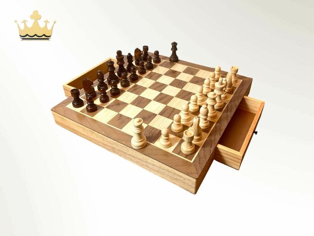 Chessboard - Wooden - 38x38cm - Drawer - 2 Extra Queens